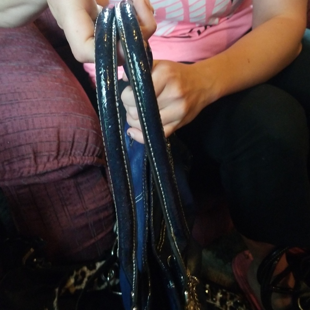 Purse - Picture 4 of 5